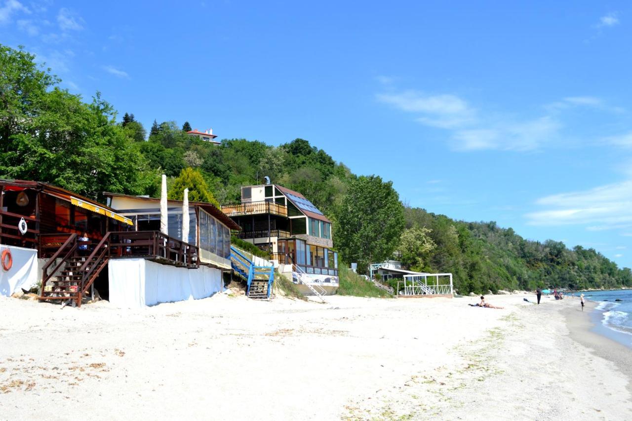 Sea & Garden Villa Varna Bagian luar foto